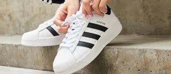 Adidas: From Canada with a parcel forwarder