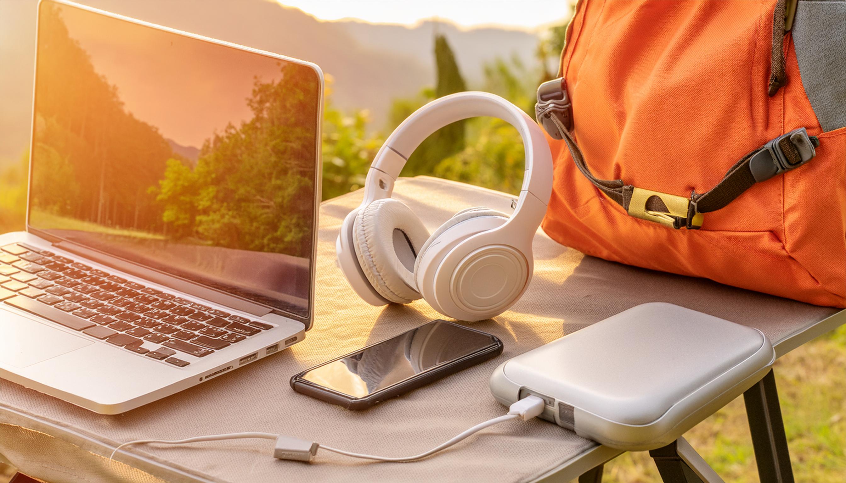 Essential Kits for Digital Nomads: Stay Productive Anywhere